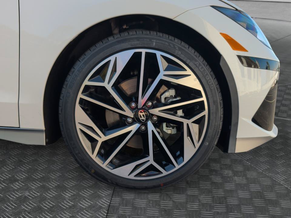 Certified 2023 Hyundai Ioniq 6 SEL w/ Cargo Package RWD image 25
