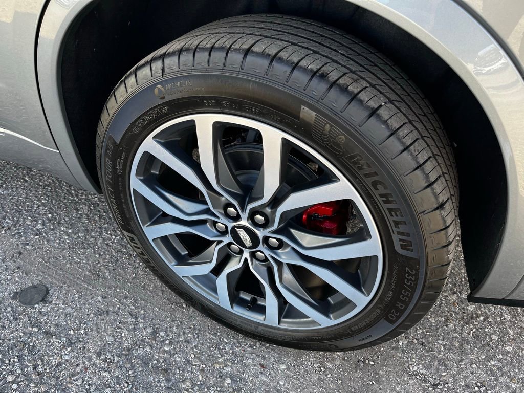 Used 2024 Cadillac XT6 Sport w/ Technology Package image 11