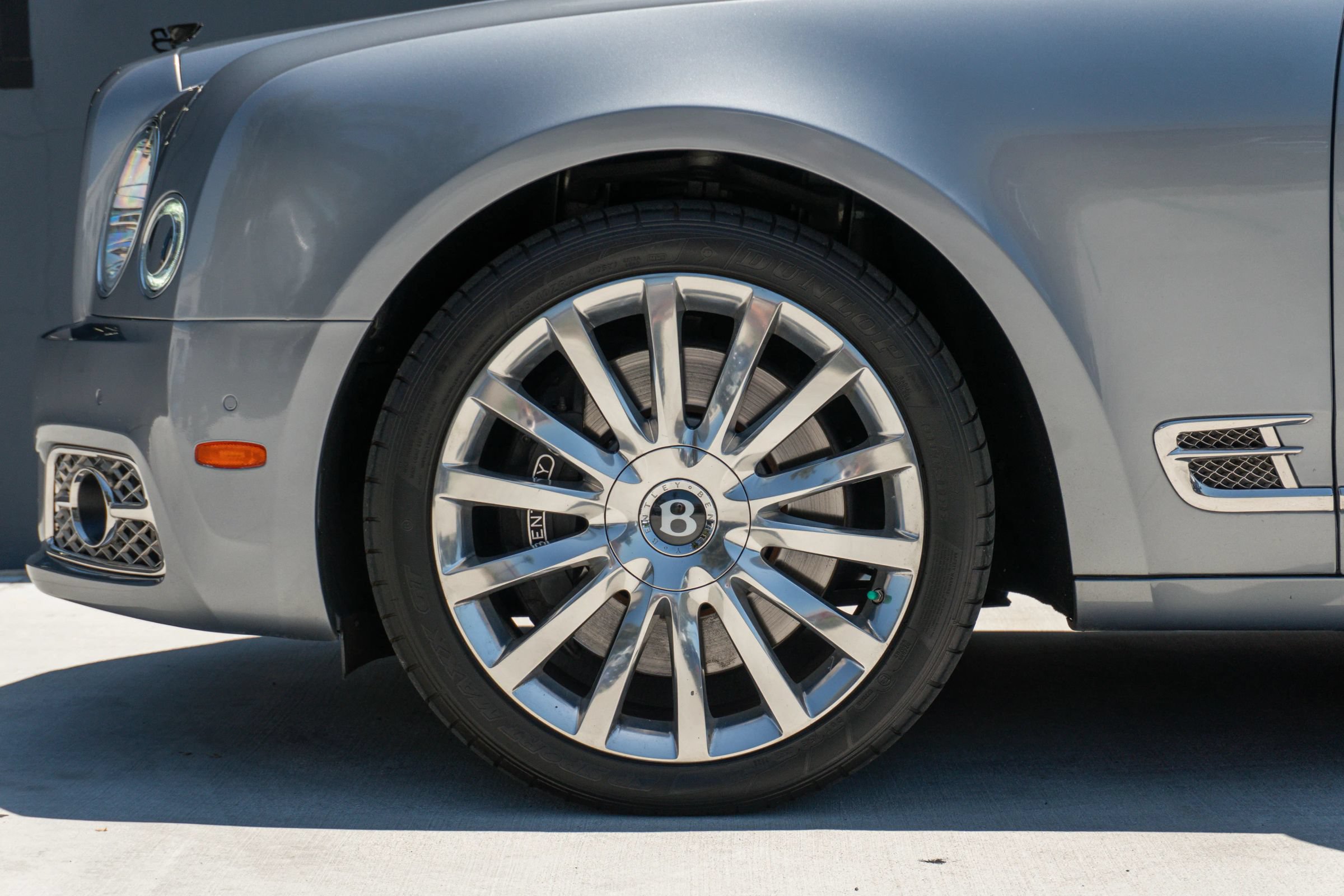 Used 2020 Bentley Mulsanne RWD image 19