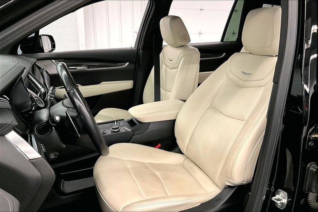 Used 2024 Cadillac XT6 Sport w/ Technology Package AWD/4WD image 24