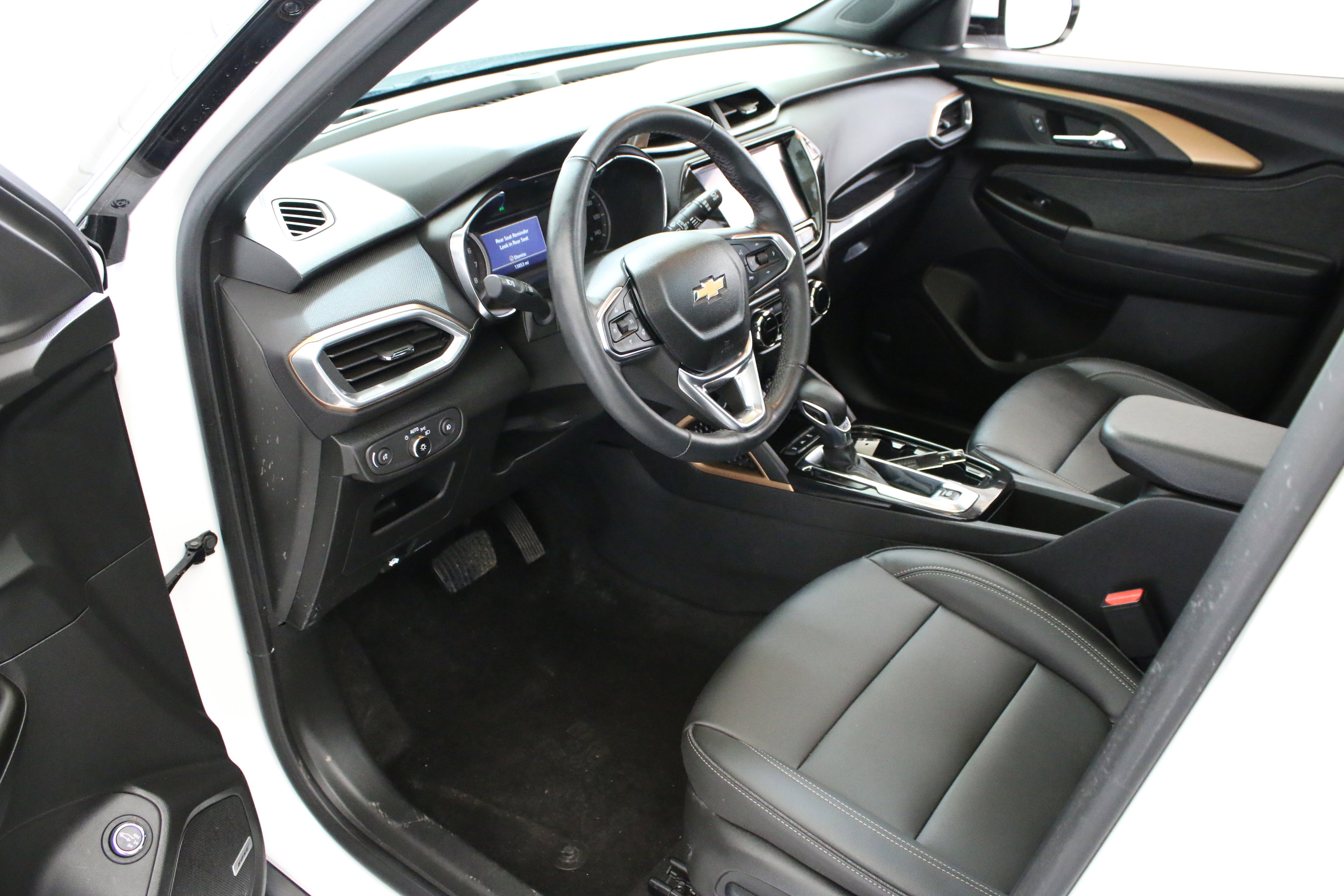 Used 2023 Chevrolet TrailBlazer ACTIV w/ Sun and Liftgate Package image 24