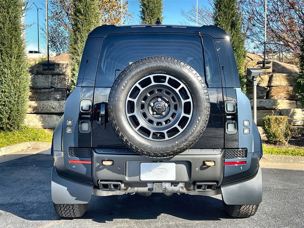 New 2026 Land Rover Defender 110 image 4