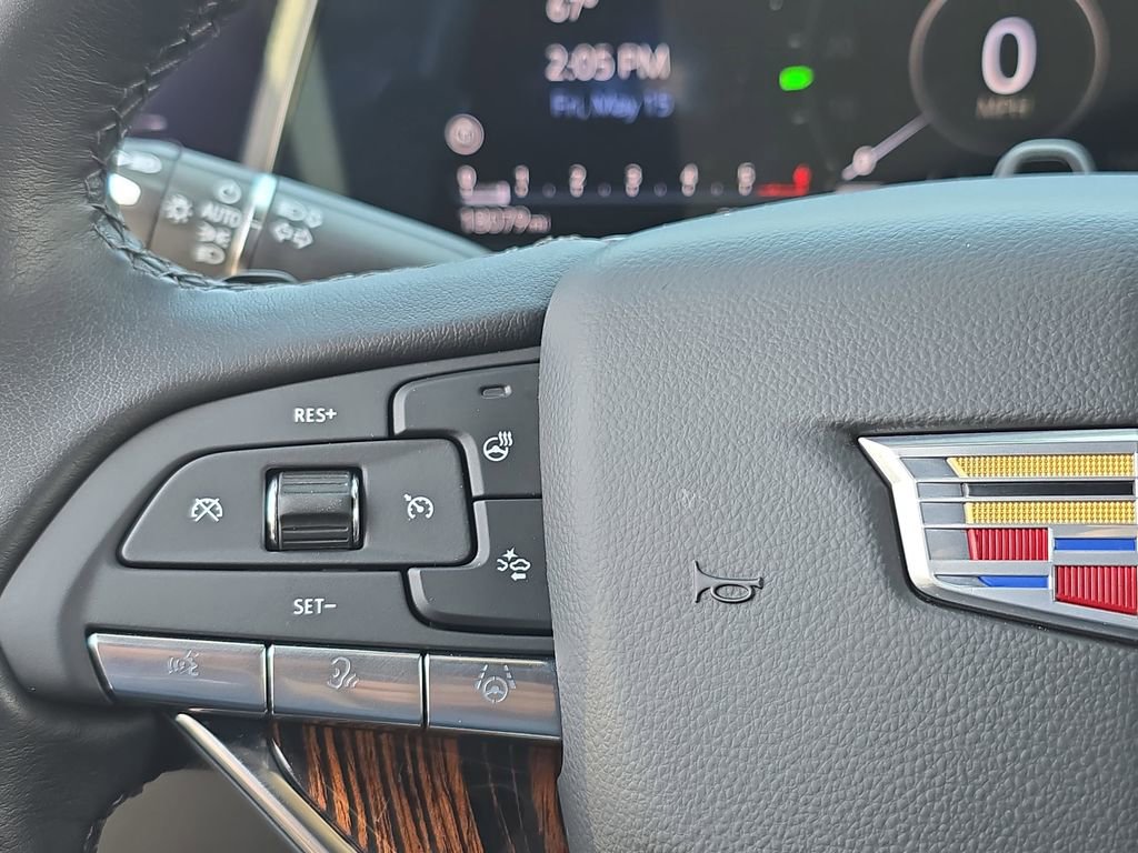 Used 2024 Cadillac Escalade Premium Luxury RWD image 22