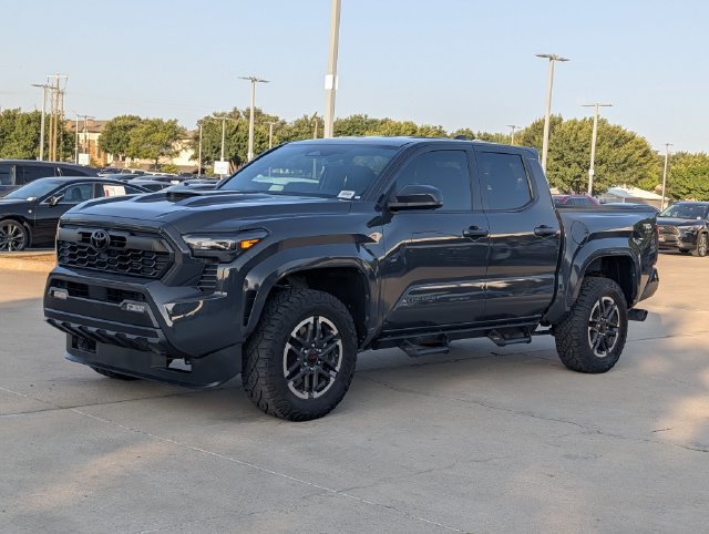 Used 2025 Toyota Tacoma TRD Sport AWD/4WD image 9