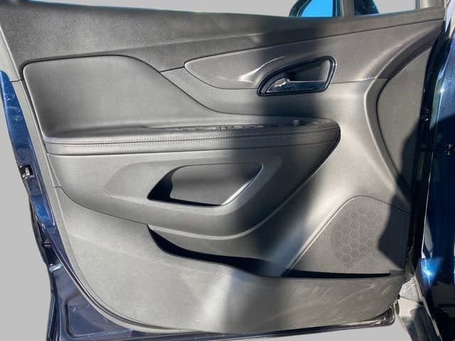 Certified 2022 Buick Encore Preferred w/ Safety Package image 10
