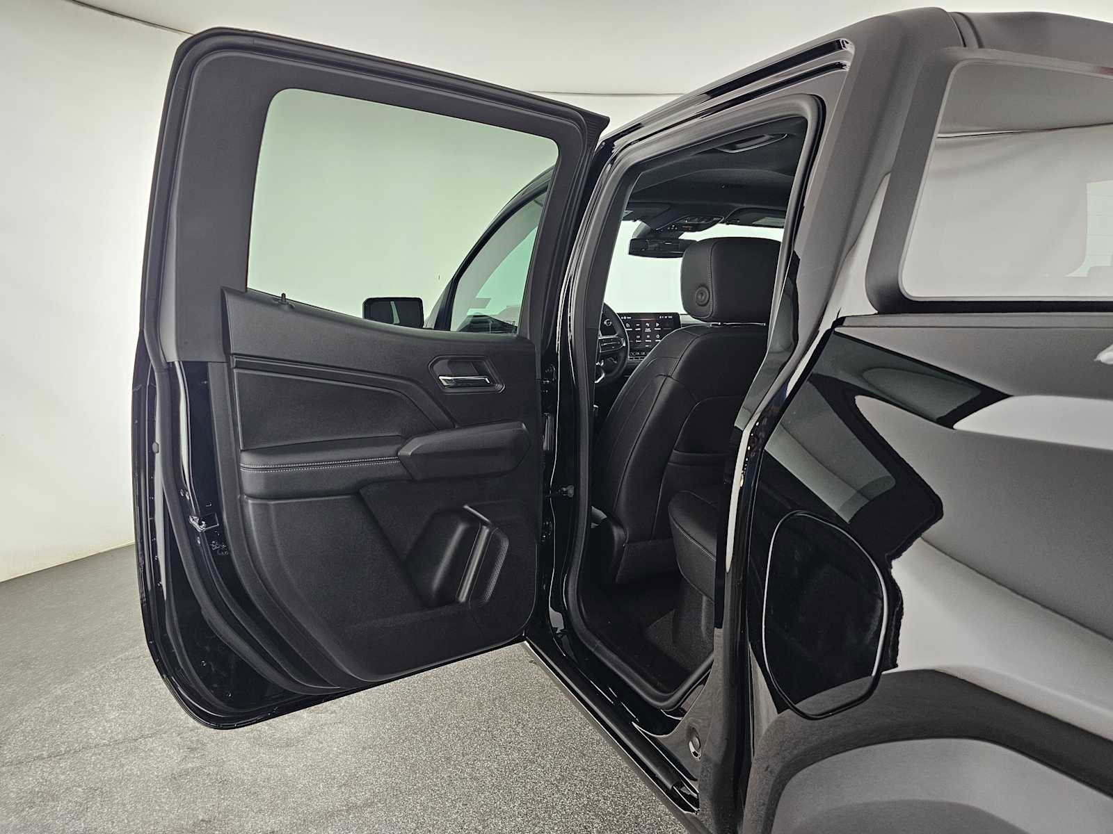 New 2026 GMC Canyon Elevation w/ Convenience Package RWD image 16