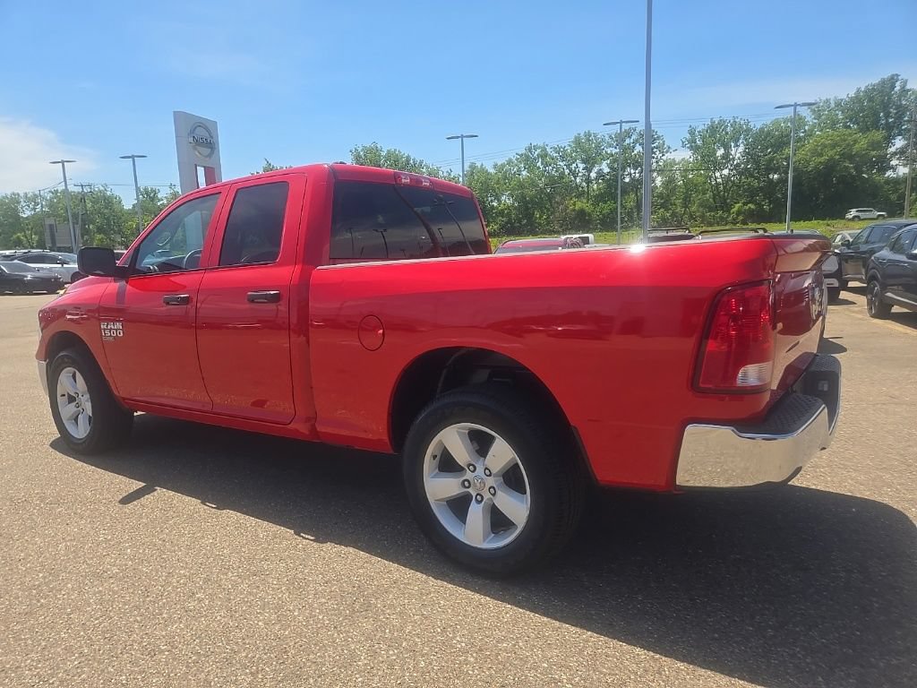 Used 2024 RAM 1500 Classic SLT AWD/4WD image 5