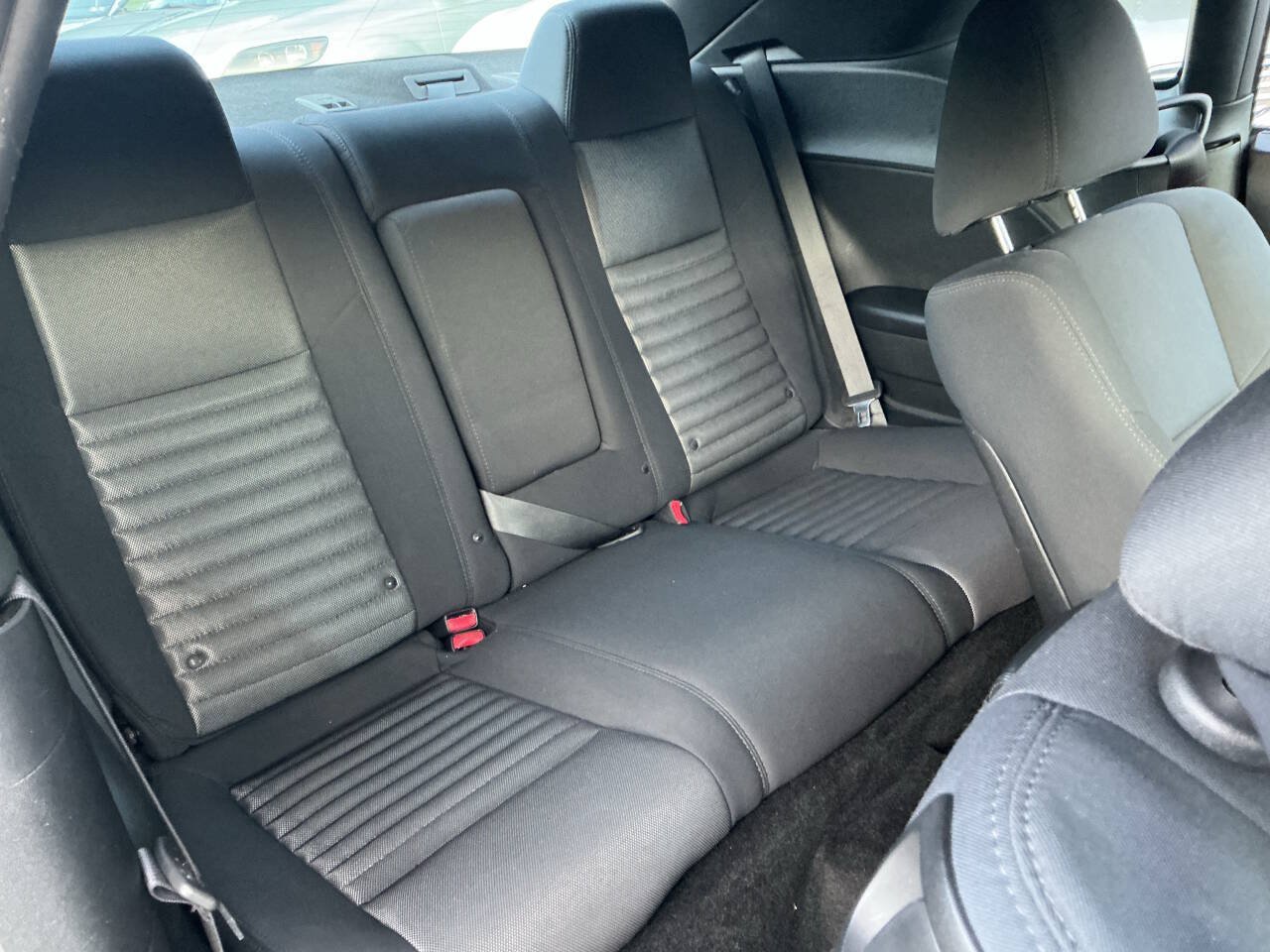 Used 2013 Dodge Challenger SXT RWD image 28