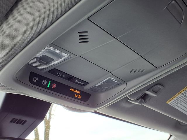 Used 2023 Chevrolet Equinox LT FWD image 14