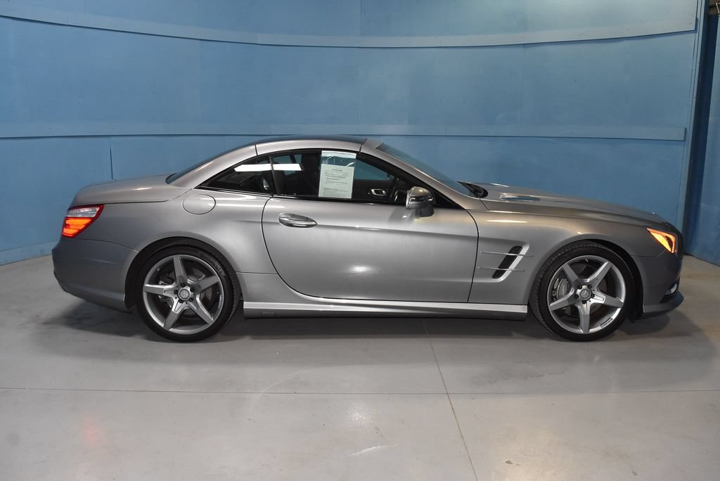 Used 2013 Mercedes-Benz SL 550 image 23