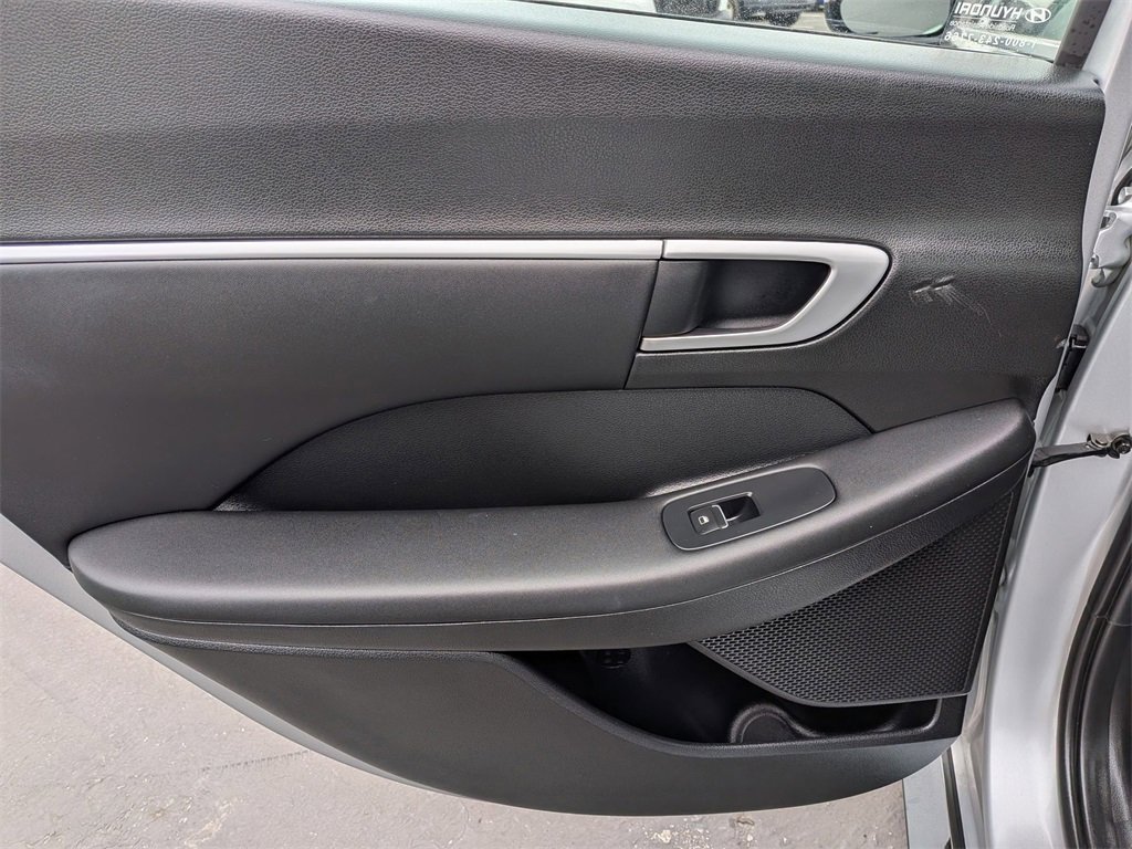 Used 2025 Hyundai Sonata SEL image 25