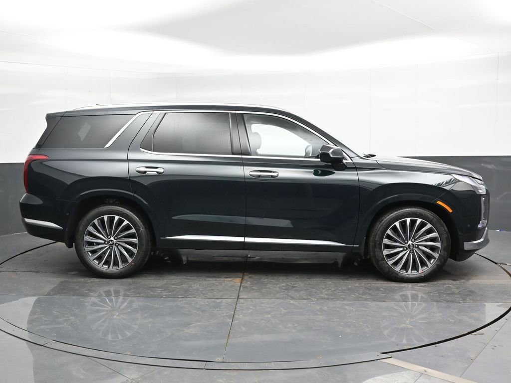 Used 2025 Hyundai Palisade Calligraphy image 4