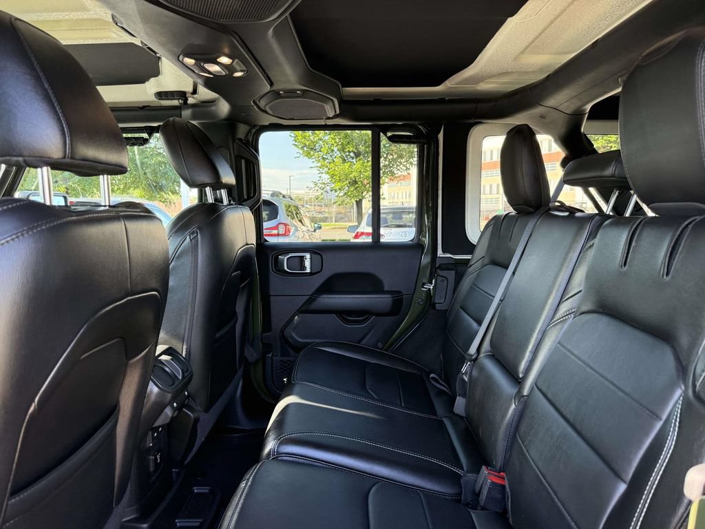 Used 2021 Jeep Wrangler Unlimited Sahara w/ Cold Weather Group AWD/4WD image 17