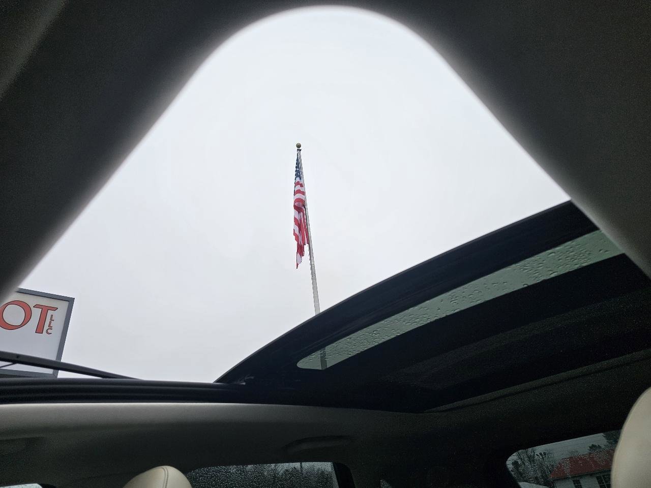 Used 2015 Ford Edge Titanium image 20