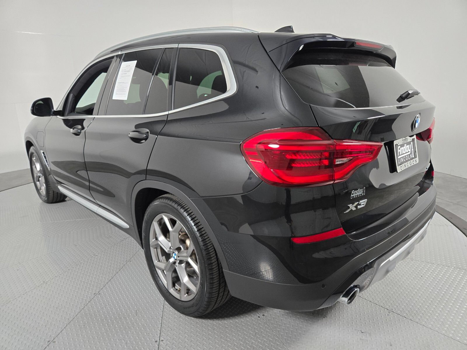 Used 2021 BMW X3 xDrive30e w/ Premium Package AWD/4WD image 6