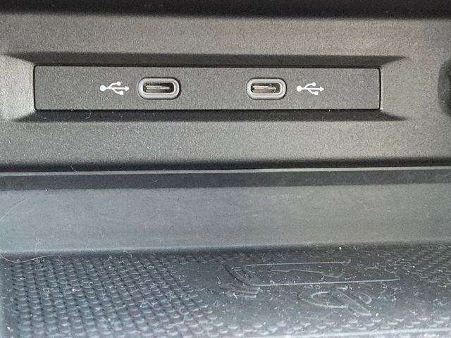 Used 2021 Volkswagen Tiguan SE R-Line image 22