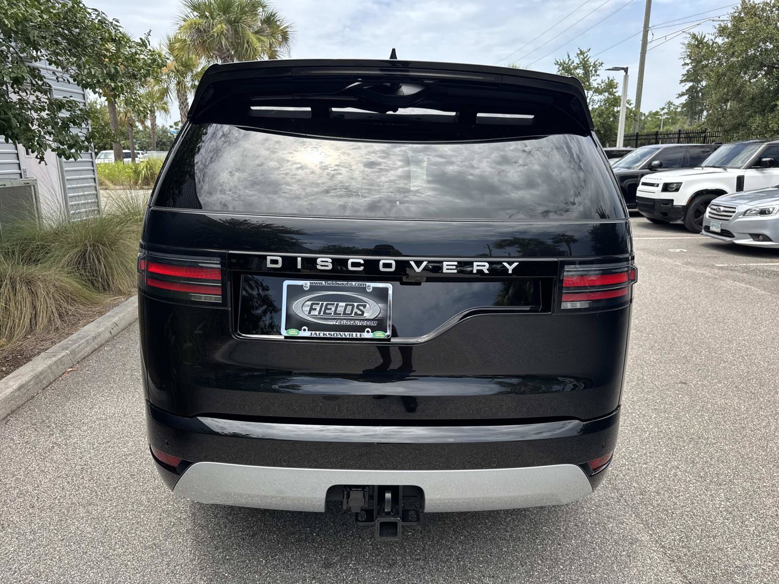 Certified 2026 Land Rover Discovery Limited Edition AWD/4WD image 7