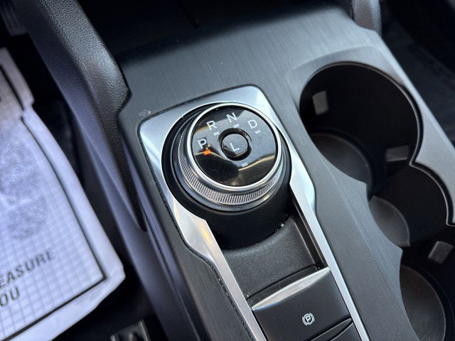 Used 2024 Ford Escape SE image 21