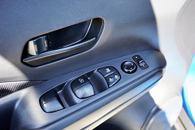 Certified 2024 Nissan Kicks S FWD image 31