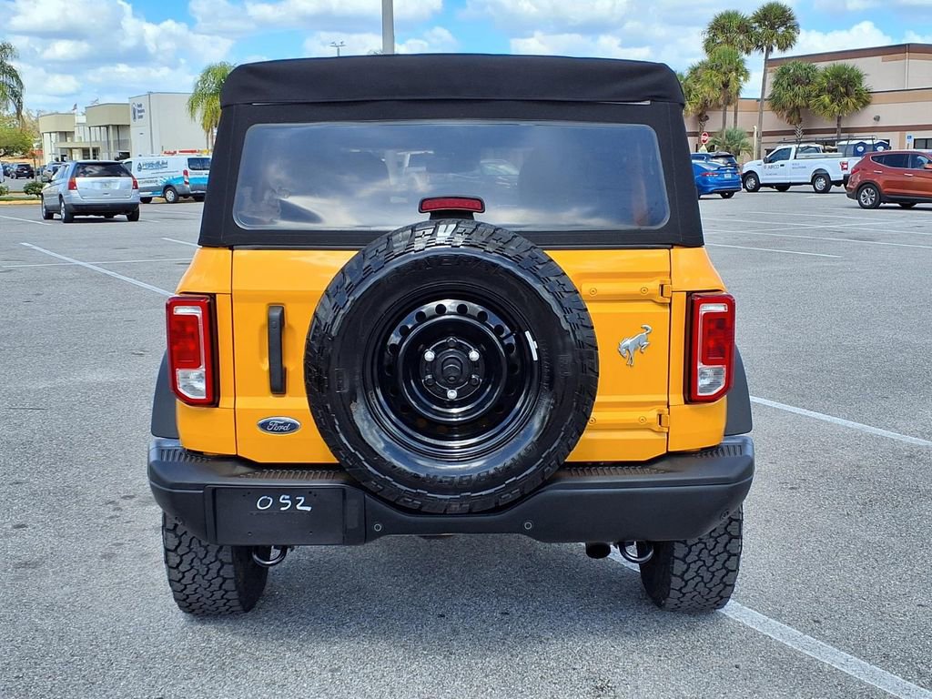 Used 2021 Ford Bronco Black Diamond image 6