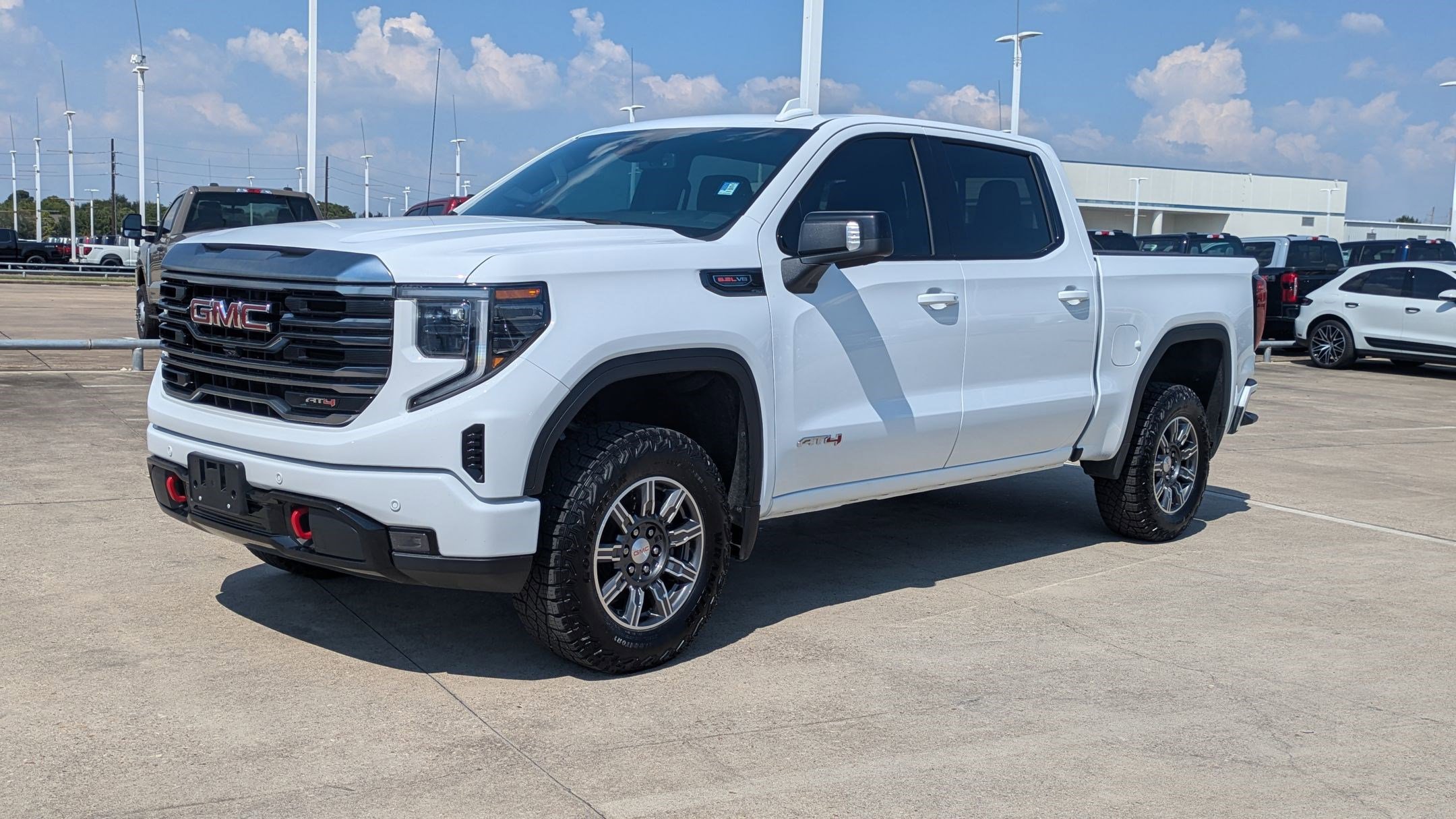 Used 2024 GMC Sierra 1500 AT4 image 11