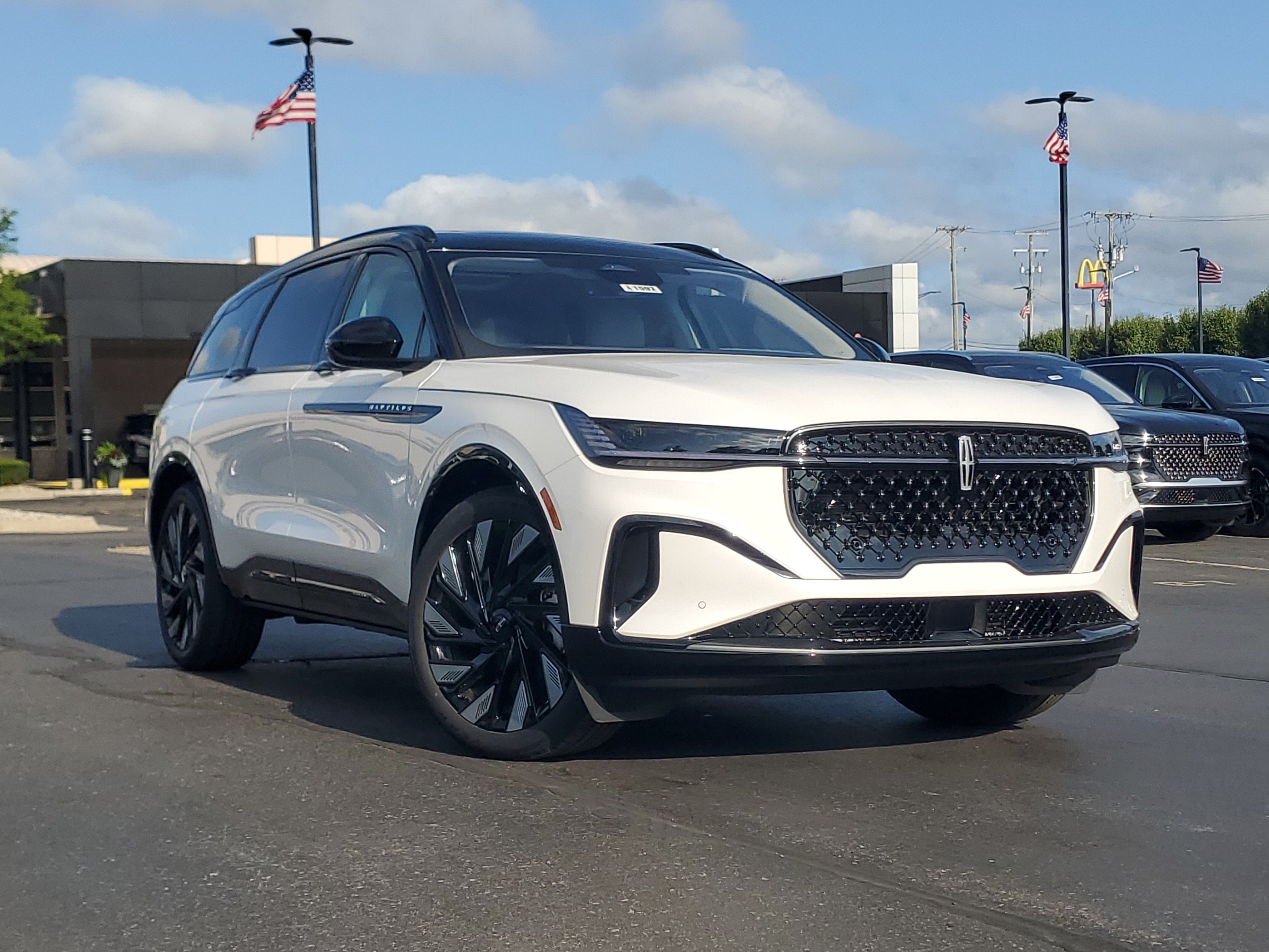 New 2026 Lincoln Nautilus Reserve AWD/4WD image 1