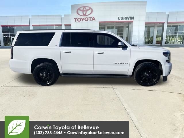 Used 2016 Chevrolet Suburban LT image 6