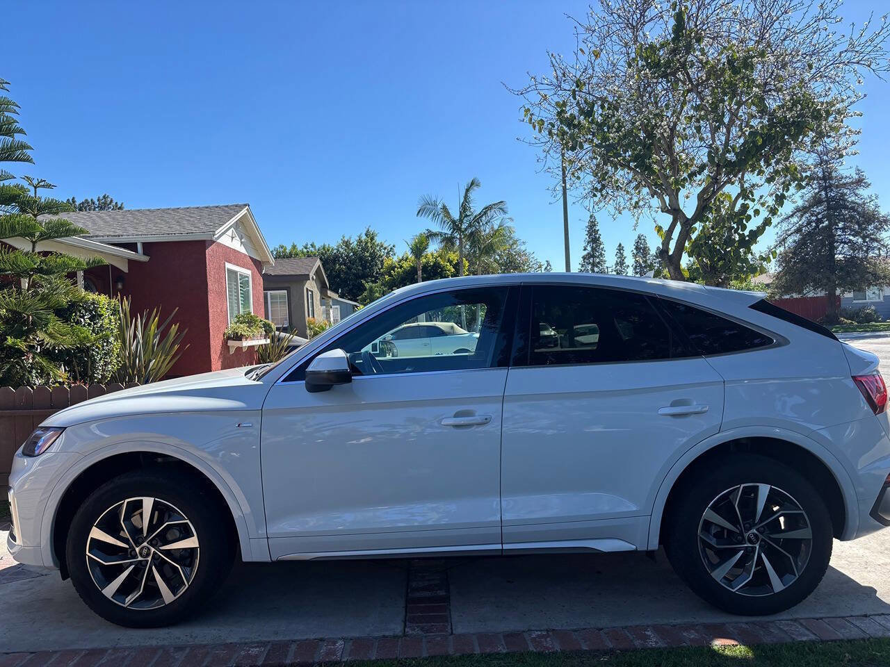 Used 2021 Audi Q5 2.0T Premium Plus w/ Premium Plus Package AWD/4WD image 4