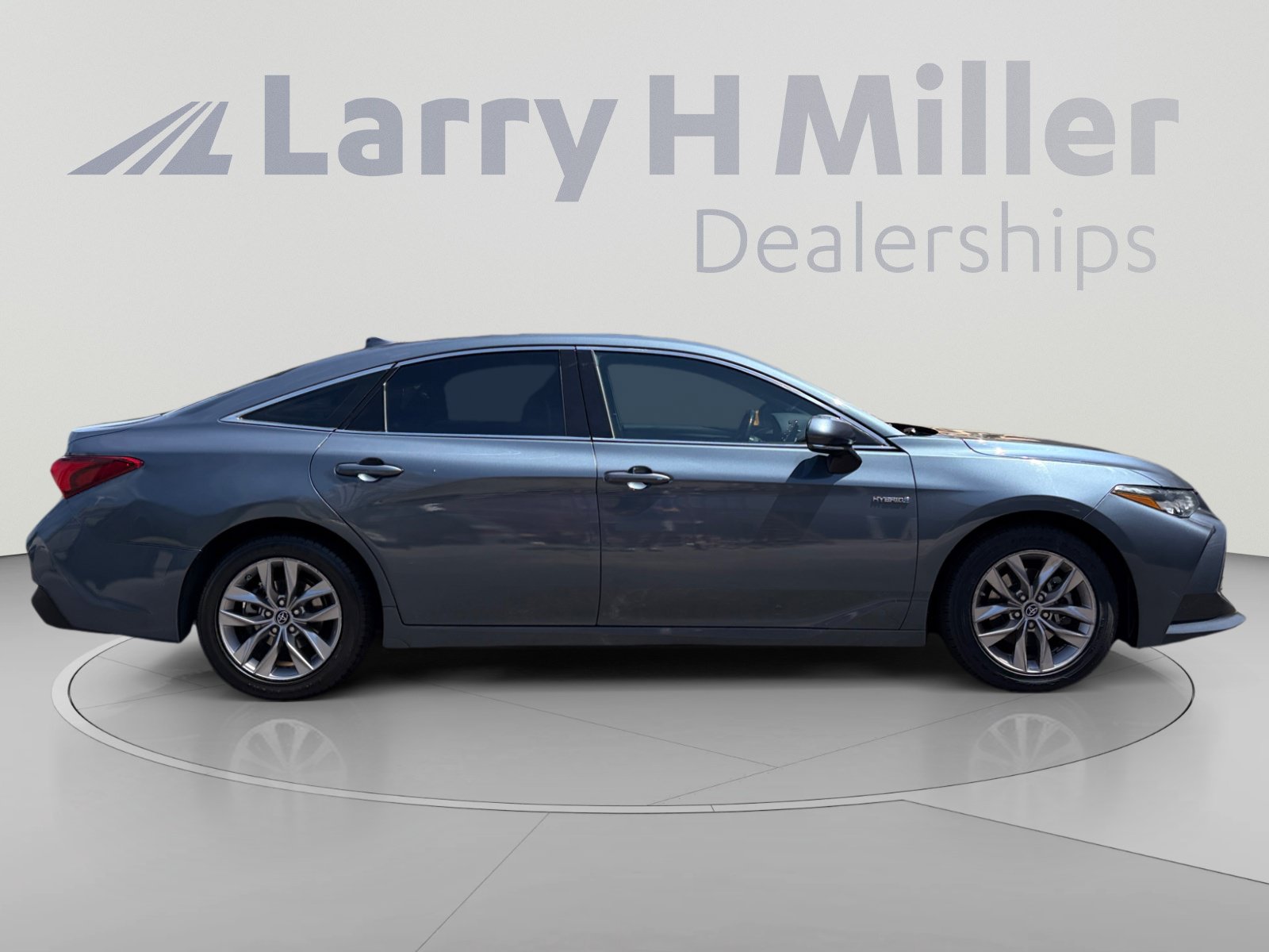 Used 2019 Toyota Avalon XLE w/ Moonroof Package FWD image 6