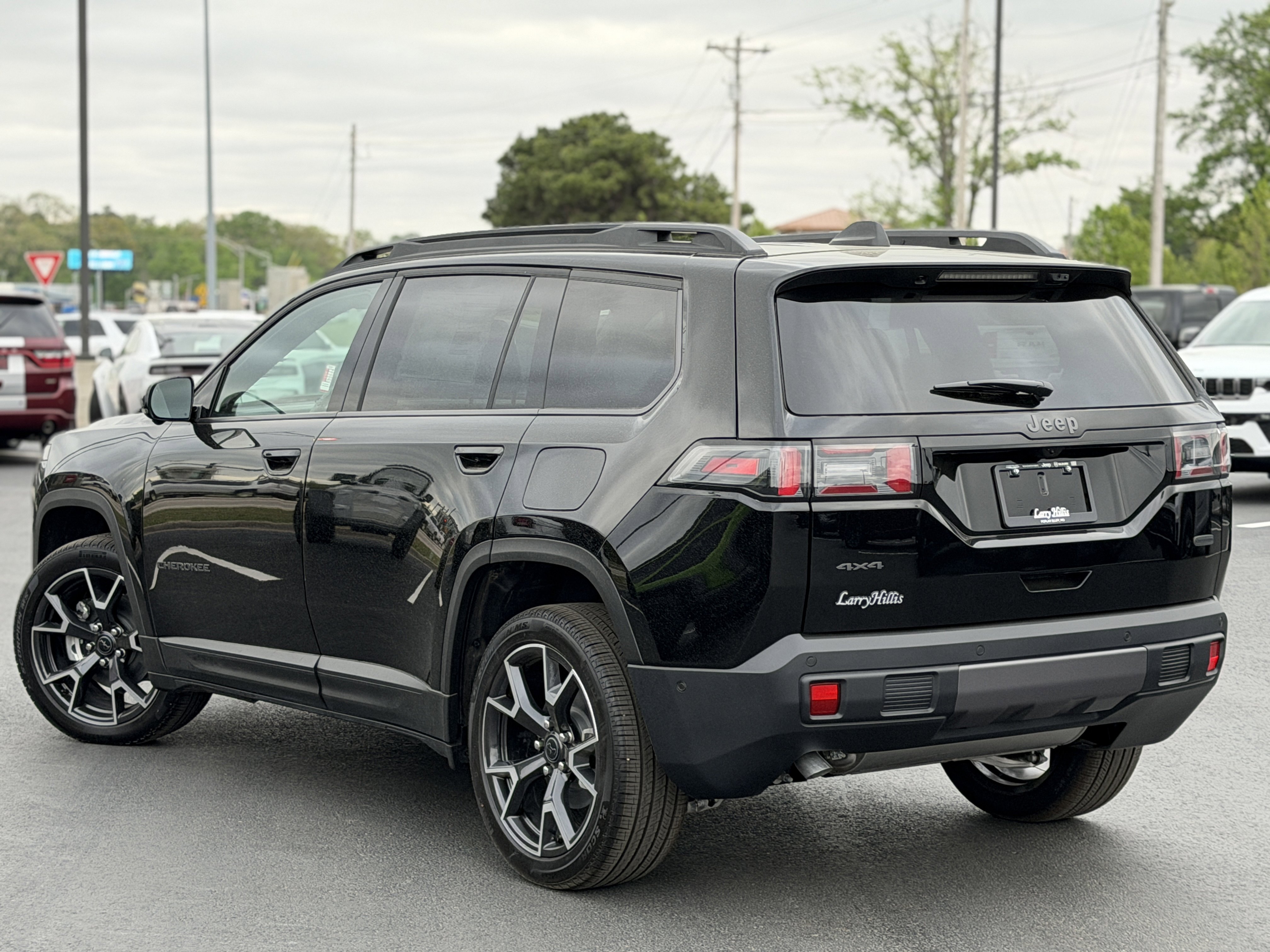 New 2026 Jeep Cherokee Overland w/ Advanced Pro Tech Group AWD/4WD image 7