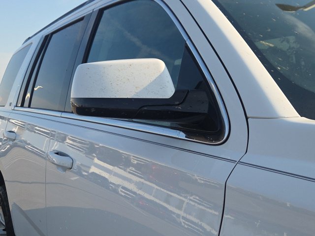 Used 2015 Chevrolet Tahoe LT w/ Luxury Package AWD/4WD image 6