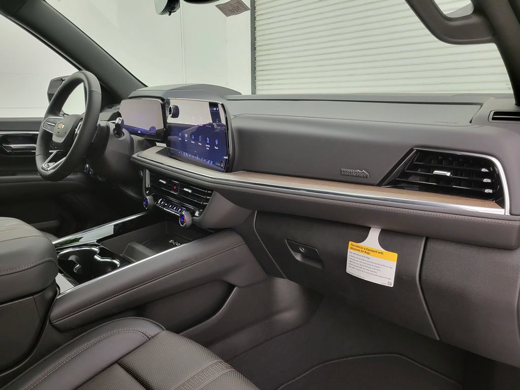 New 2025 Chevrolet Suburban High Country image 46