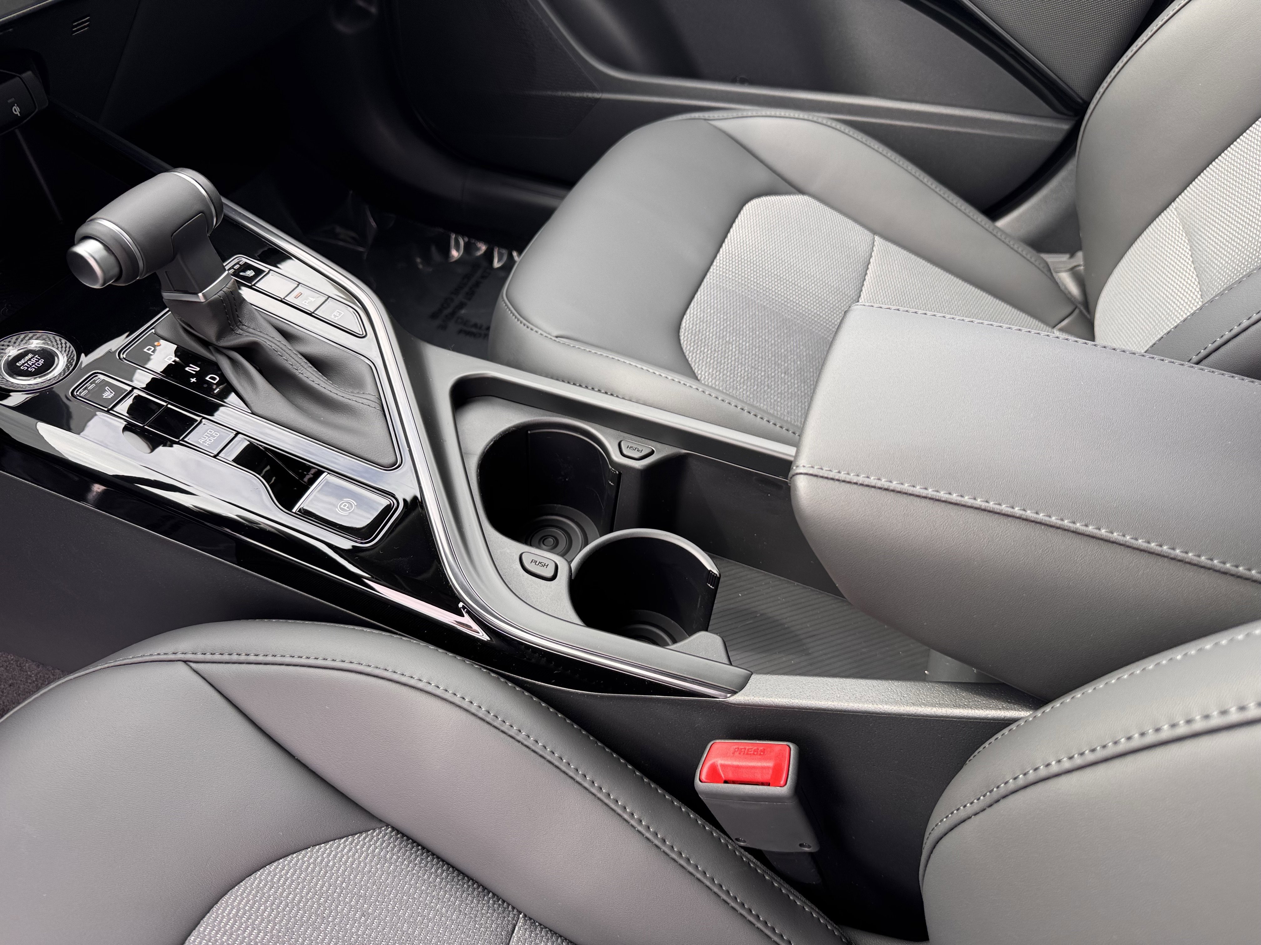New 2026 Kia Niro EX FWD image 11