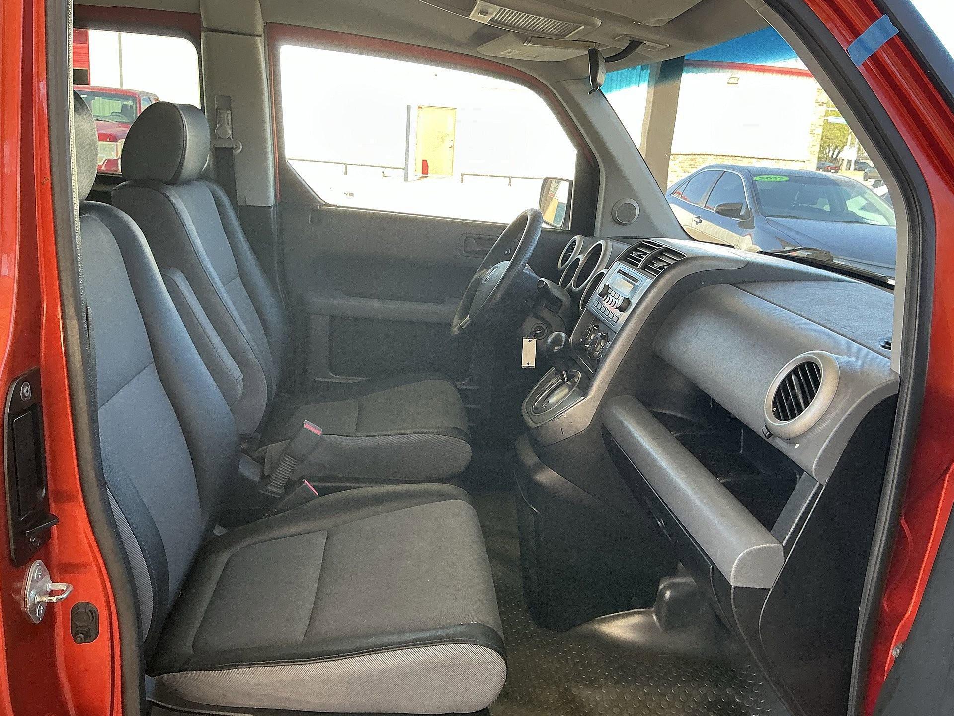 Used 2004 Honda Element EX image 11