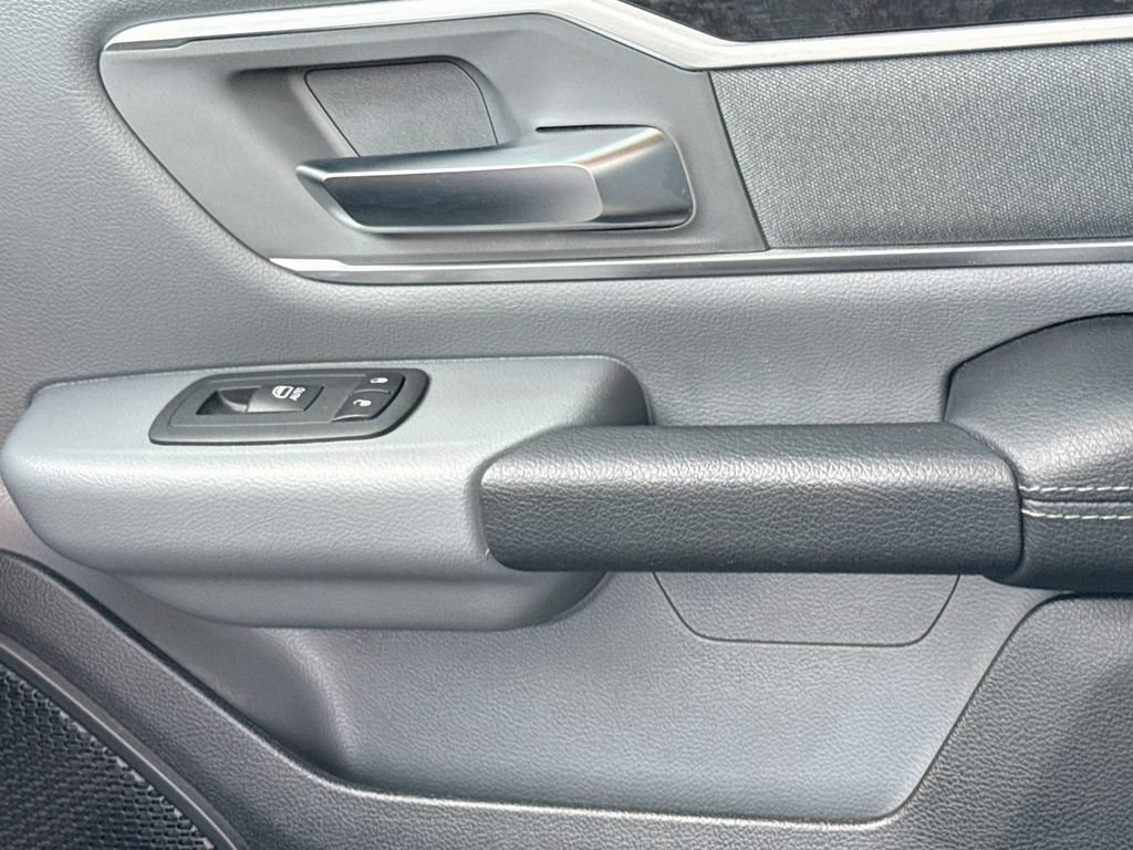 Used 2020 RAM 1500 Big Horn AWD/4WD image 22