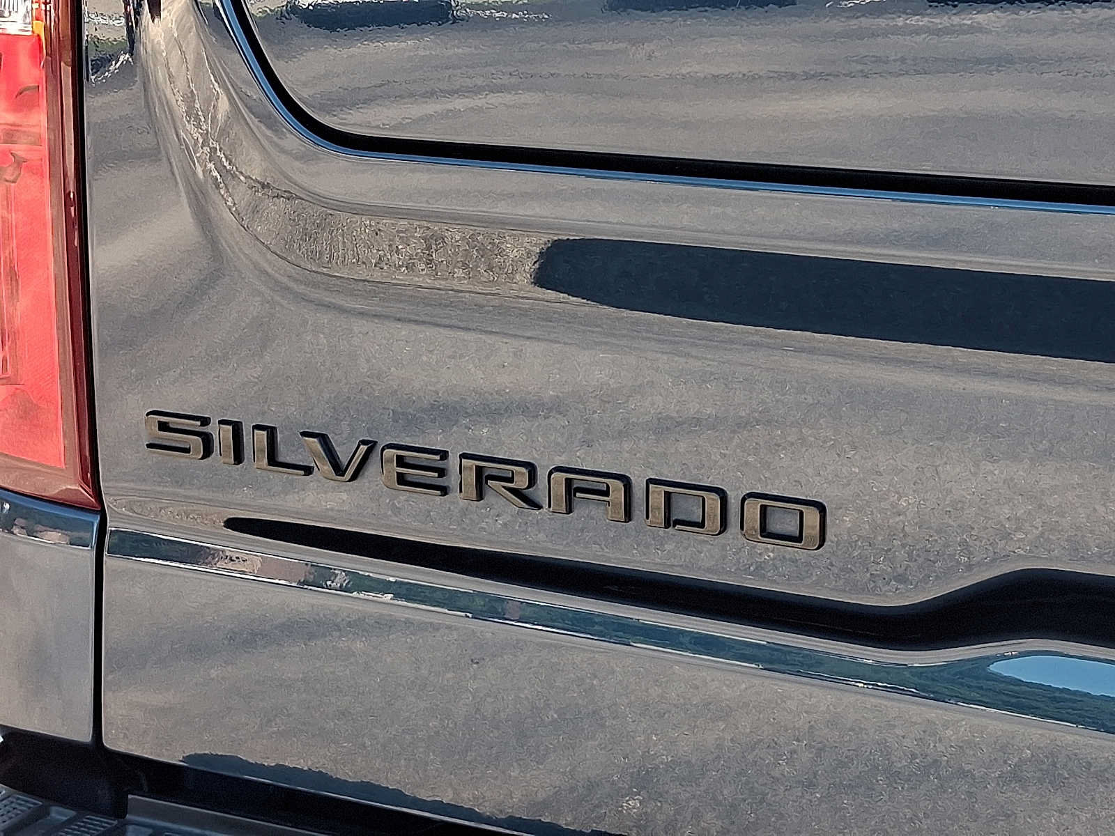 Used 2022 Chevrolet Silverado 1500 LT Trail Boss w/ LT Trail Boss Premium Package AWD/4WD image 30