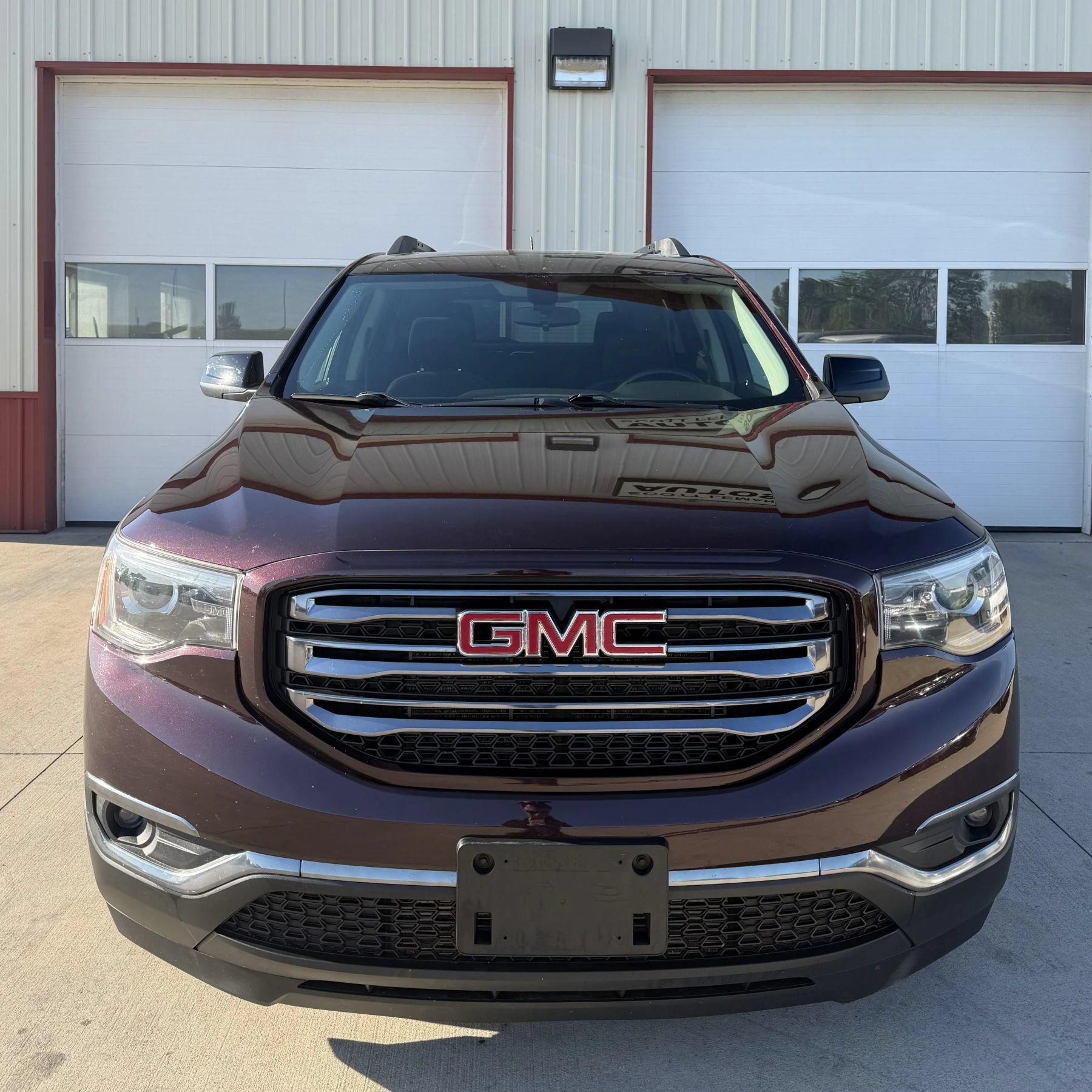 Used 2017 GMC Acadia SLE w/ Driver Alert Package I AWD/4WD image 2