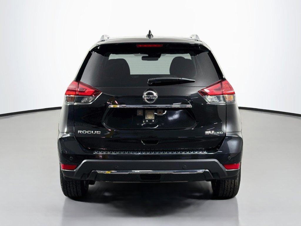 Used 2019 Nissan Rogue SV w/ Sun & Sound Touring Package AWD/4WD image 6