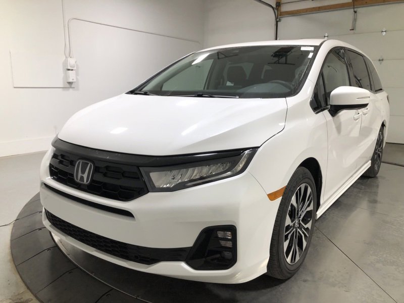New 2026 Honda Odyssey Elite image 3