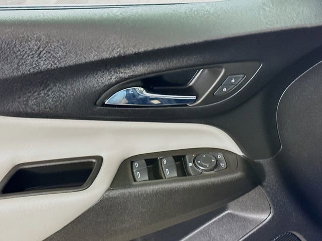 Used 2022 Chevrolet Equinox LS w/ LS Convenience Package image 17