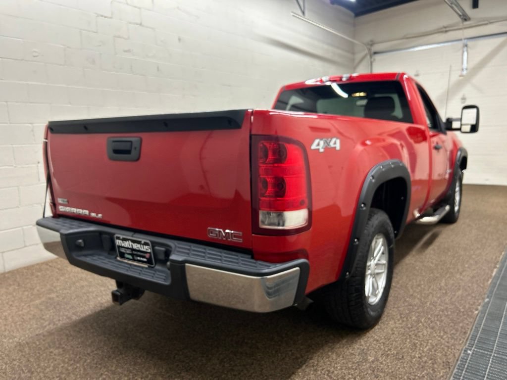 Used 2011 GMC Sierra 1500 SLE w/ SLE Preferred Package AWD/4WD image 4