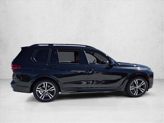 Certified 2025 BMW X7 xDrive40i w/ M Sport Package AWD/4WD image 4