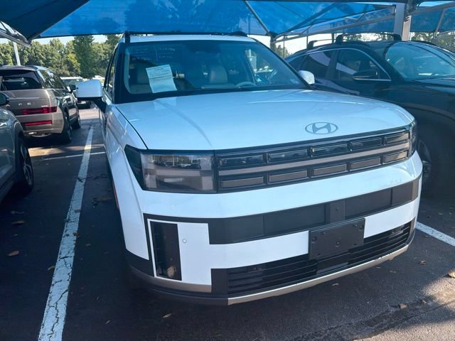 Used 2024 Hyundai Santa Fe Limited FWD image 2