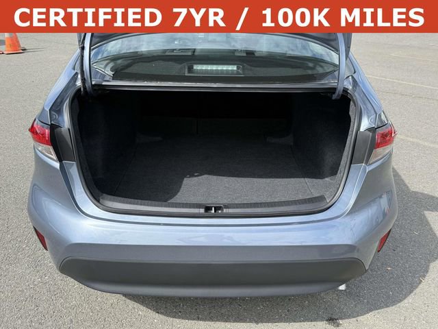 Used 2025 Toyota Corolla LE FWD image 12
