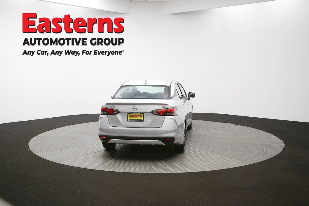 Used 2025 Nissan Versa SR w/ Trunk Package image 37