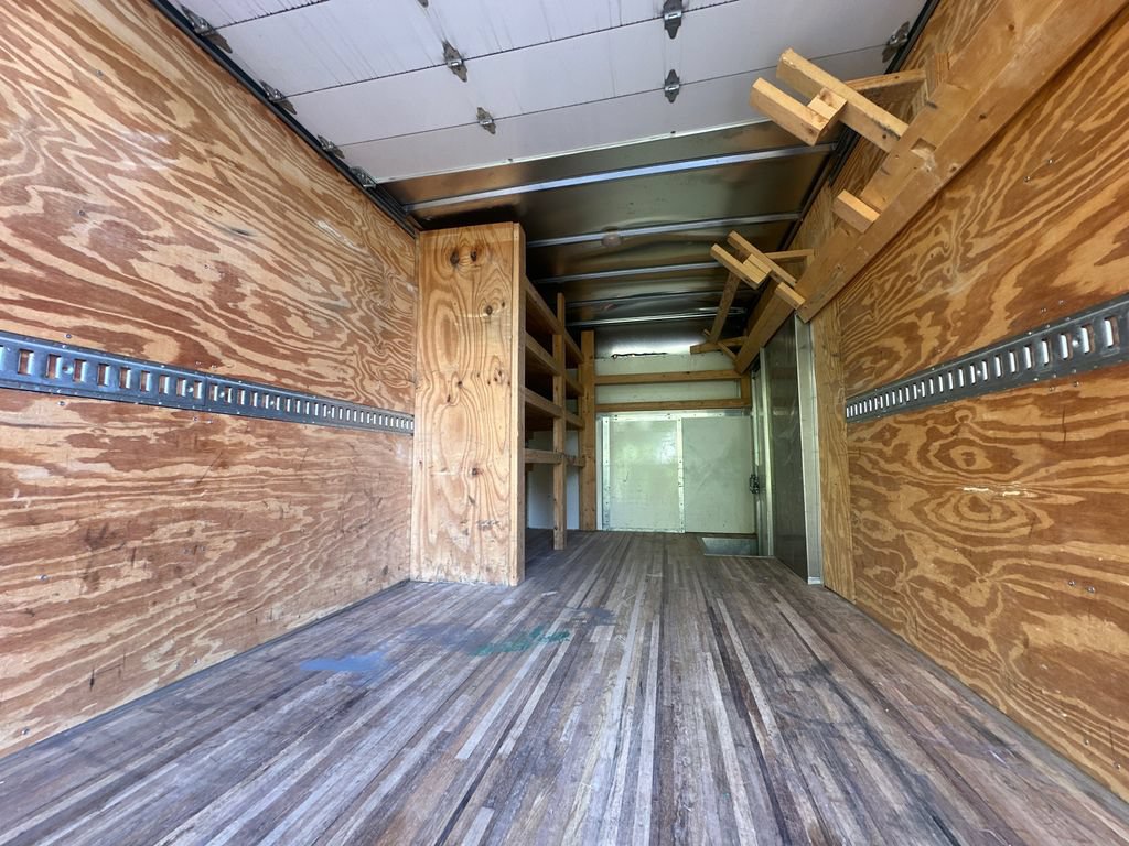 Used 2019 Ford E-450 and Econoline 450 Super Duty w/ Power Windows & Locks Group RWD image 16