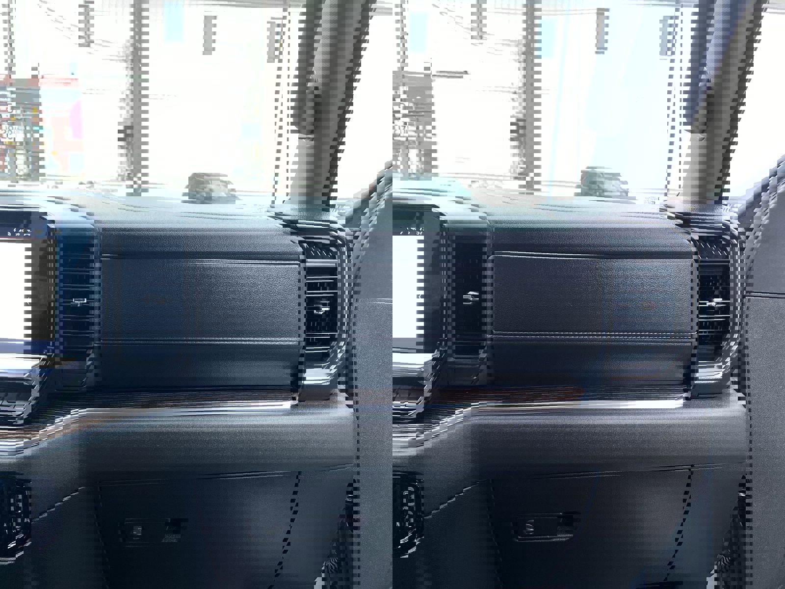 Used 2024 GMC Sierra 1500 Elevation image 21