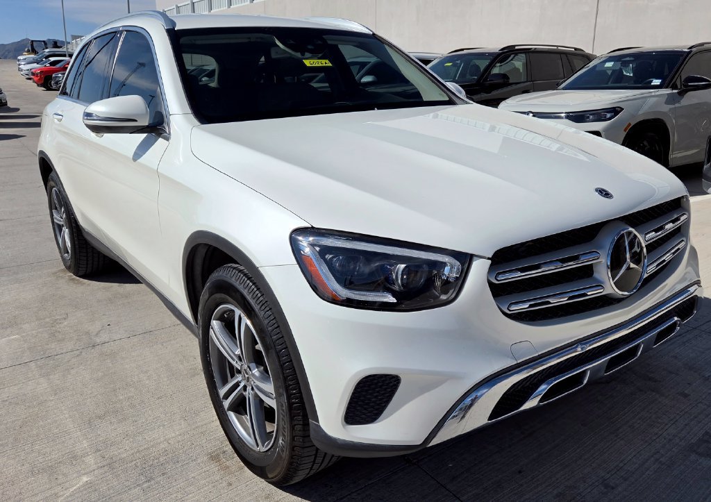 Used 2020 Mercedes-Benz GLC 300 image 3