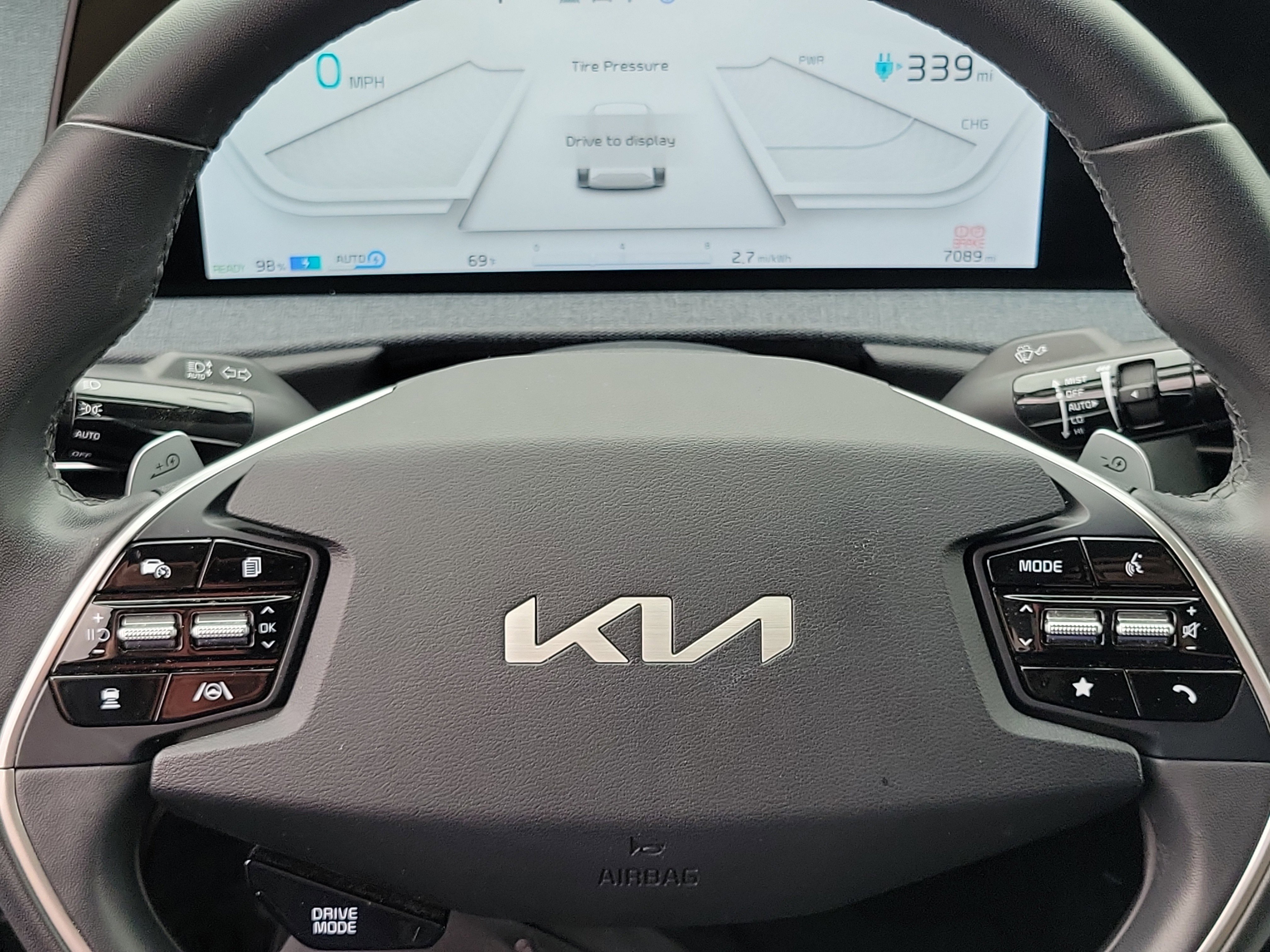 Used 2024 Kia EV6 Light RWD image 10