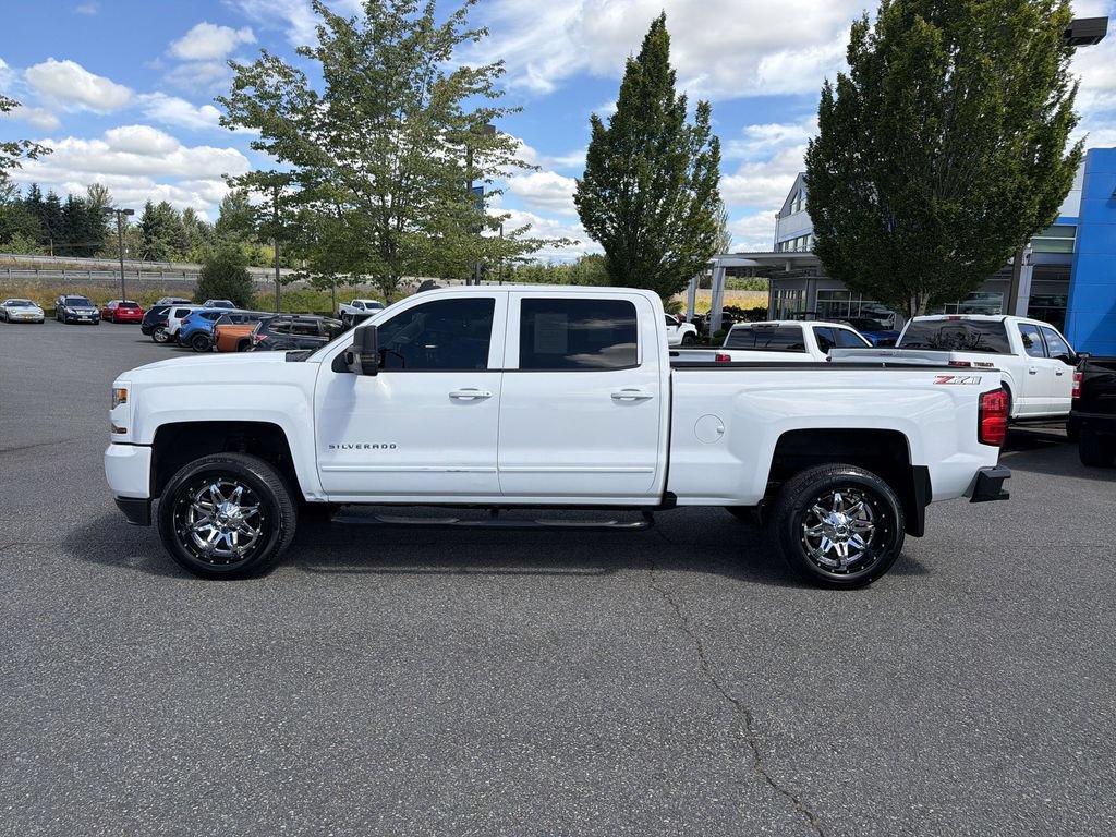 Certified 2018 Chevrolet Silverado 1500 LT w/ All Star Edition AWD/4WD image 6